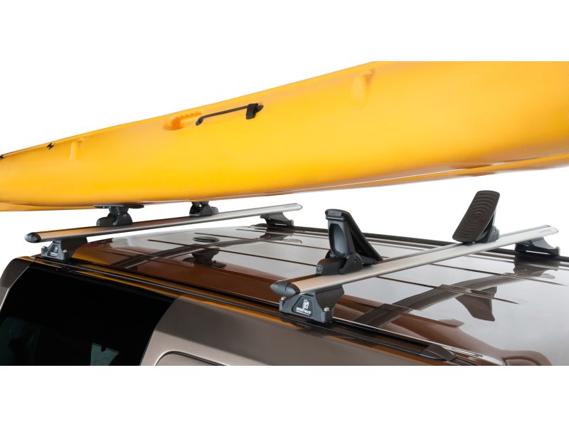 kit-porte-kayak-sur-barre-de-toit-et-galerie-avec-chargement-arriere-de-rhino-rack-rhr-581