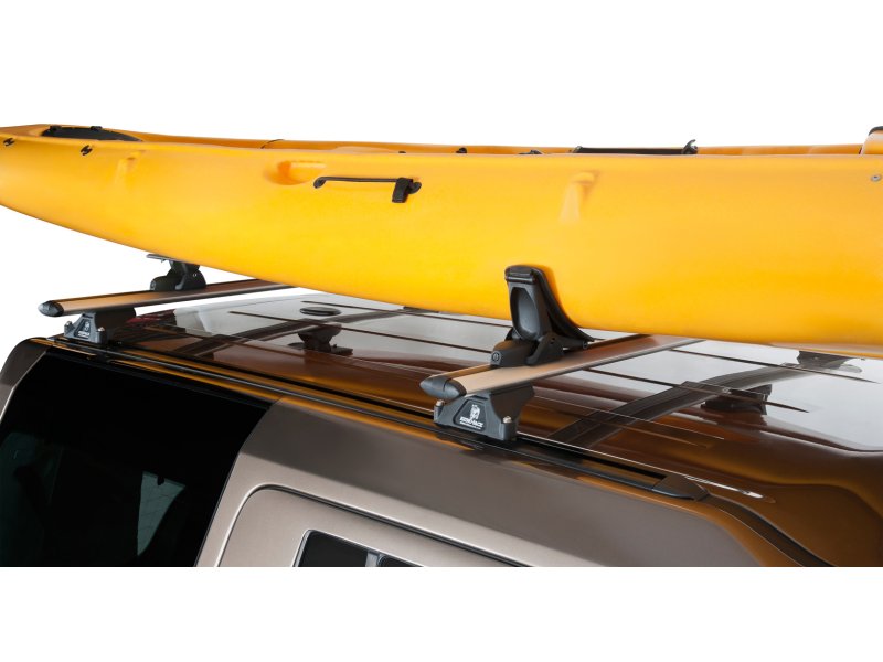 kit-porte-kayak-sur-barre-de-toit-et-galerie-avec-chargement-arriere-de-rhino-rack-rhr-581
