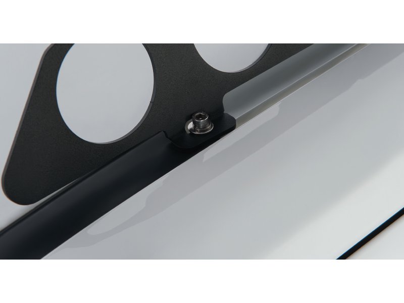 rhino-rack-backbone-mounting-system-discovery-3-4-rhino-rack-rhr-rd4b1