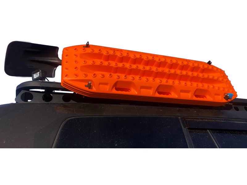 support-incline-de-maxtrax-sur-galerie-comprend-aussi-support-de-pelle-max-mtxrrmk