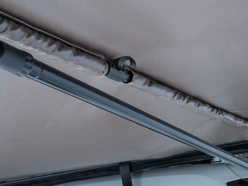 auvent-lateral-batwing-2-5m-2700-cote-gauche-rhino-rack-rhr-33114