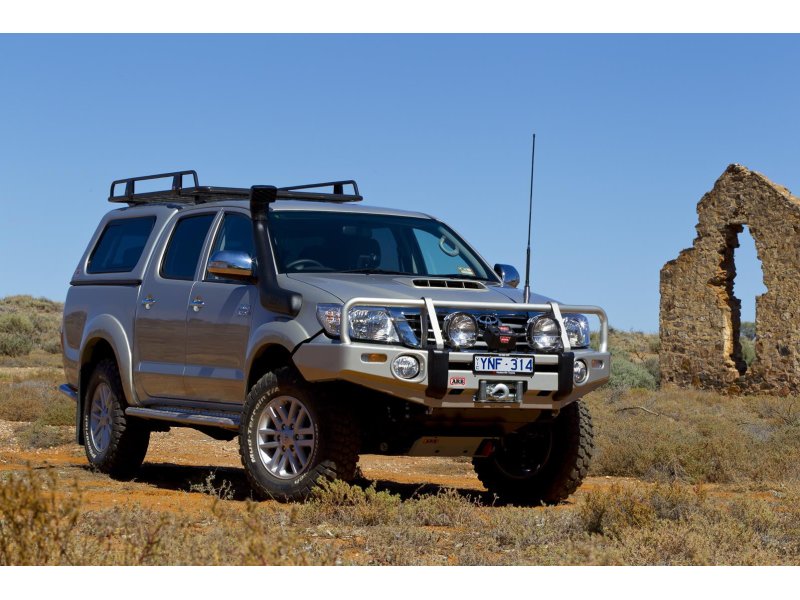 w-bar-hilux-11on-flares-af20-arb-3414520