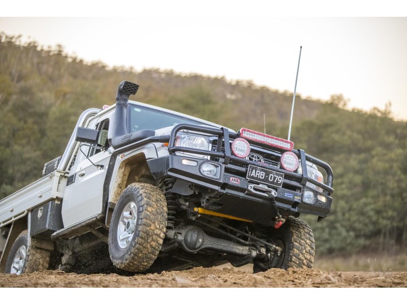 pare-chocs-winch-bar-hzj7-bj7-arb-3412130
