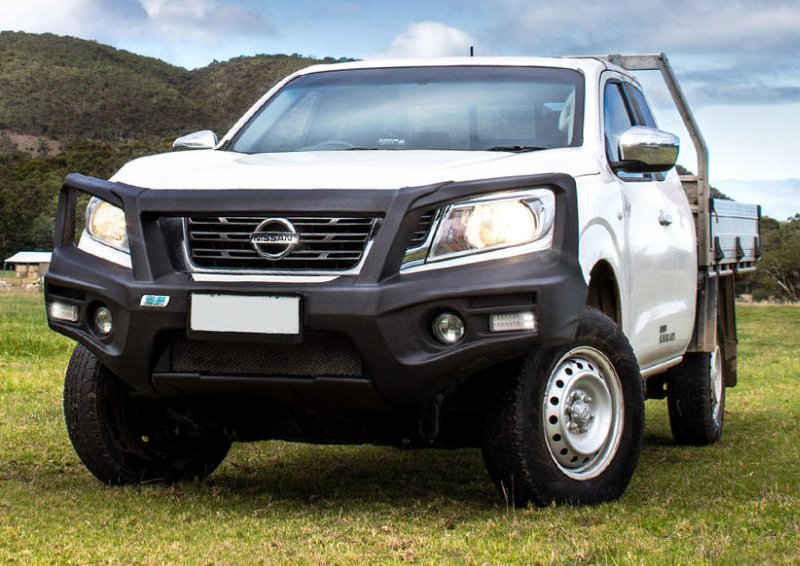 nis-np300-nav-bl-winch-f-arb-sa164bl165