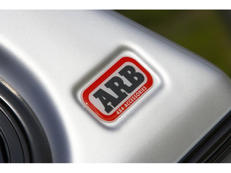 hardtop-arb-canopy-smooth-dc-std-hilux-05on-lur-arb-cls25d