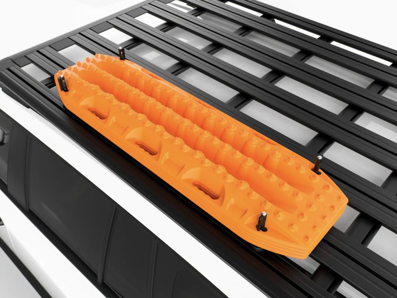 supports-plats-de-galerie-pour-plaques-a-sable-maxtrax-mkii-et-xtreme-max-mtxfrmumpu