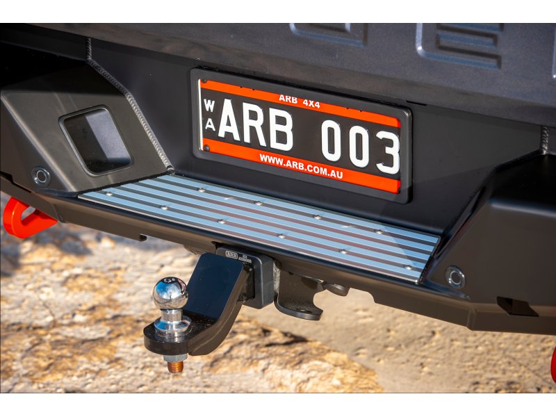 pare-chocs-arriere-acier-arb-summit-mkii-toyota-hilux-revo-arb-5614010