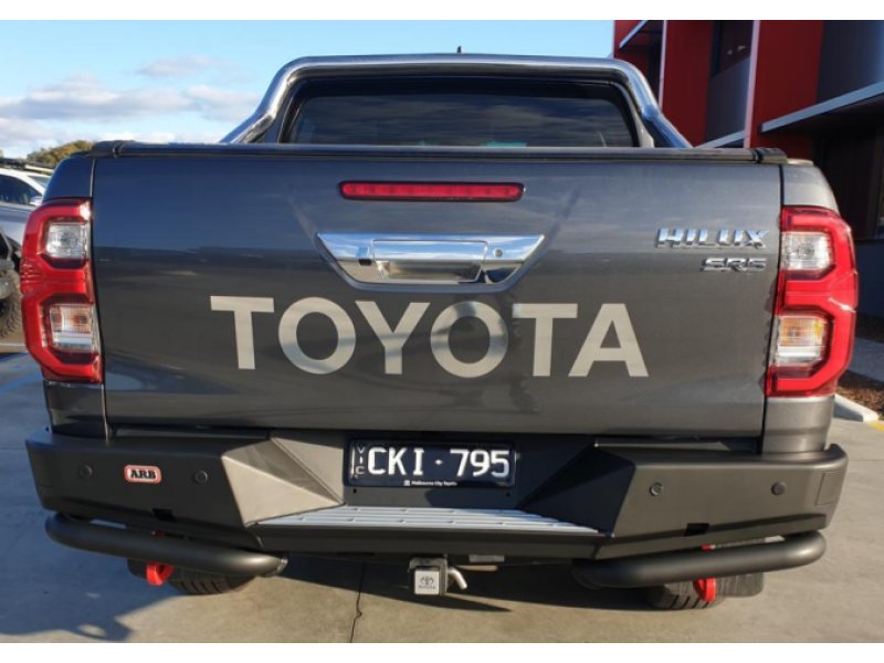 paire-d-anneaux-de-remorquage-arriere-acier-arb-8t-summit-mkii-toyota-hilux-revo-arb-2814040